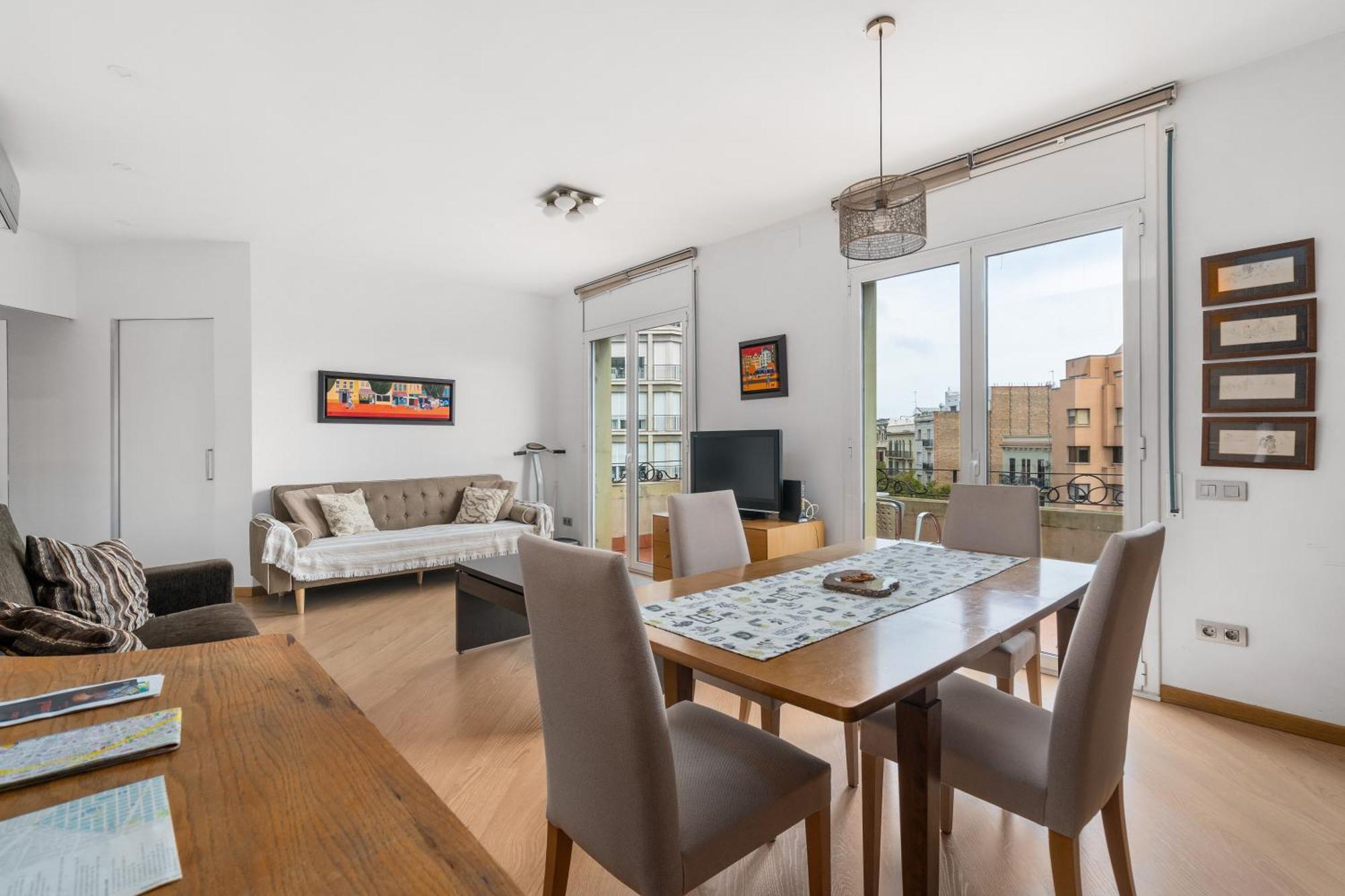 For Couples, Families And Groups, Center * Barcelone